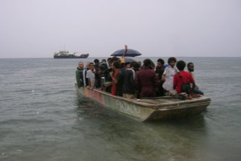 Students leaving Ranwadi